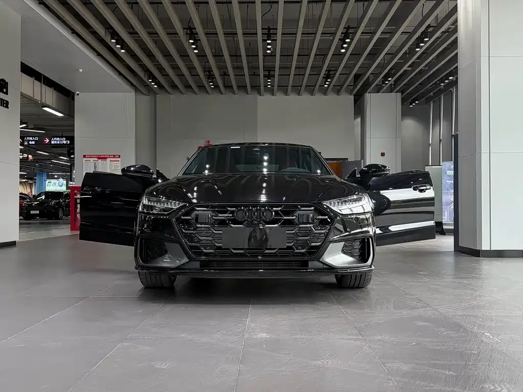 Audi A7L 2024 из CN, фото 9