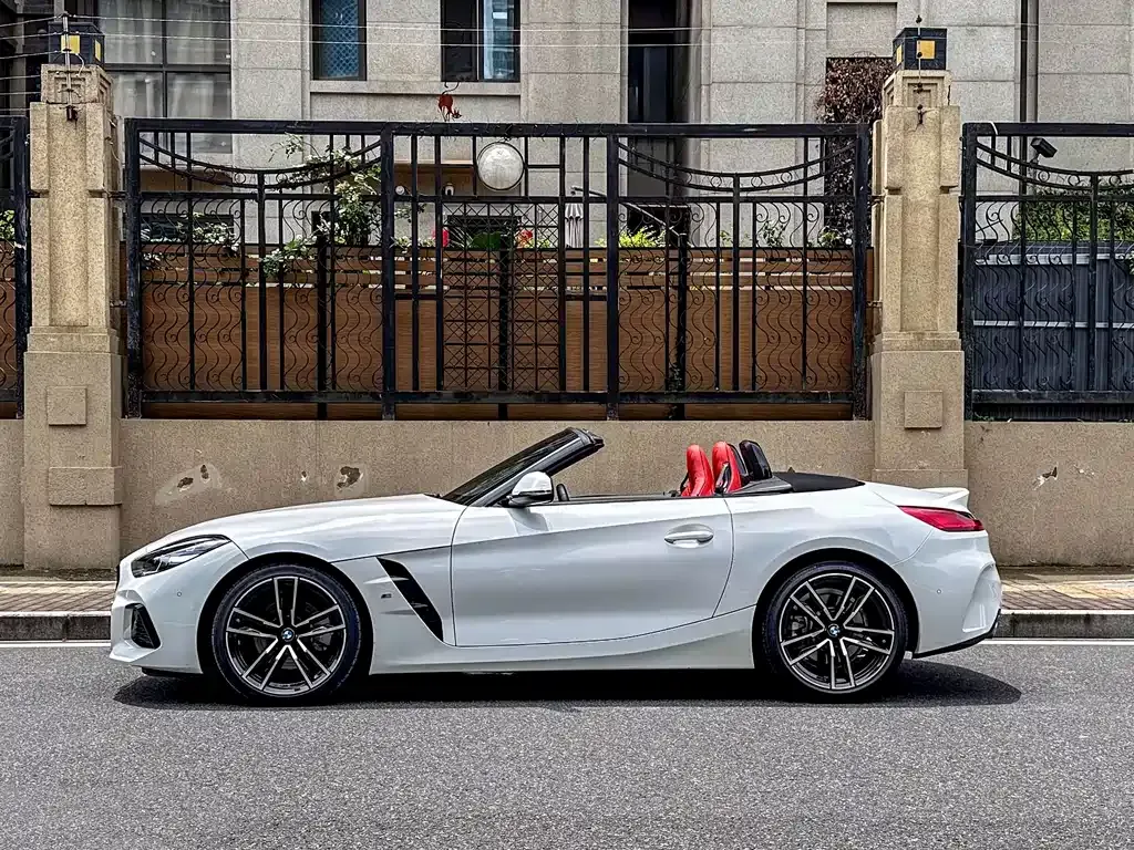 BMW Z4 — фото 10