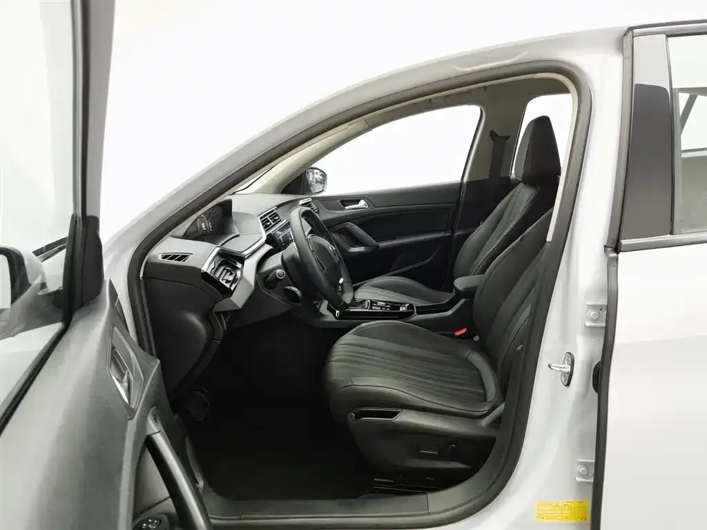 Peugeot 408 2024 из CN, фото 9