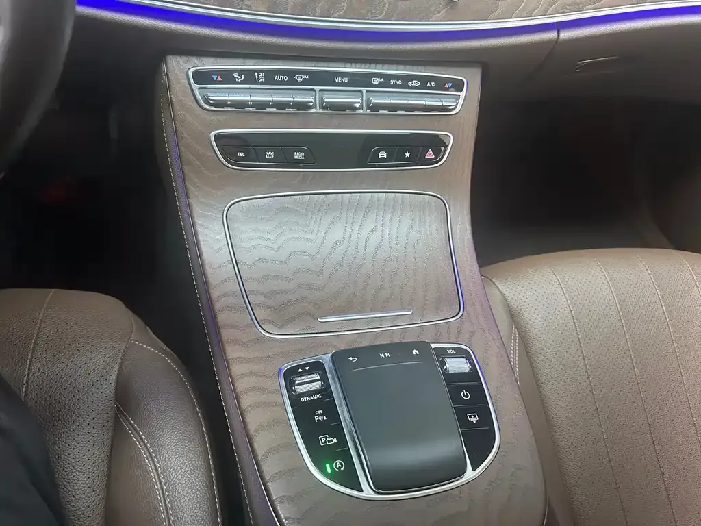 Mercedes-Benz E-Class 2022 из CN, фото 7
