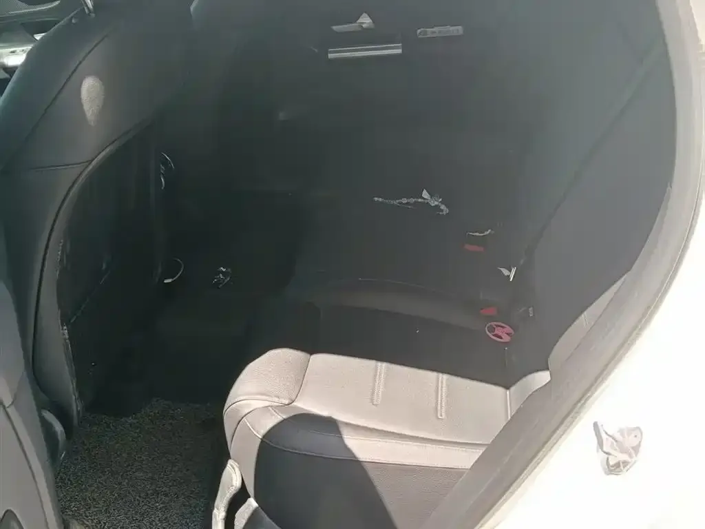 Mercedes-Benz GLA 2024 из CN, фото 2