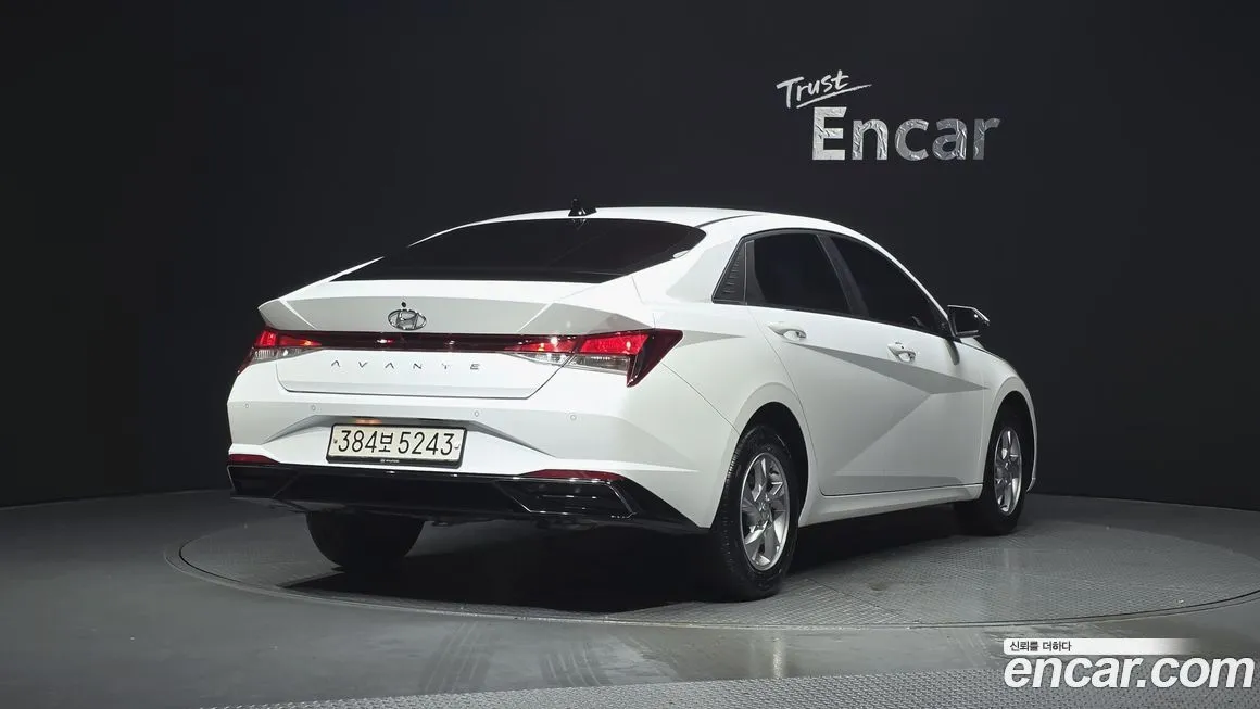 Hyundai AVANTE — фото 2