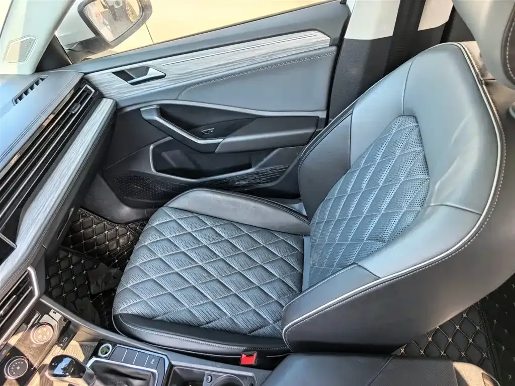 Volkswagen Sagitar 2023 из CN, фото 4