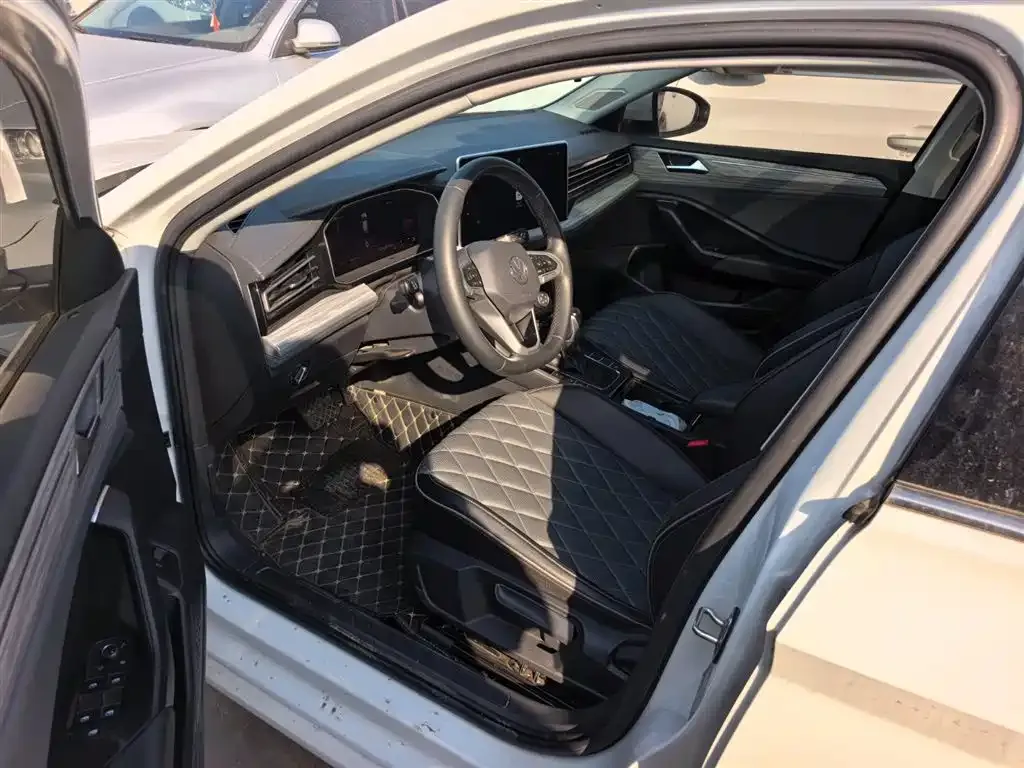 Volkswagen Sagitar 2023 из CN, фото 3