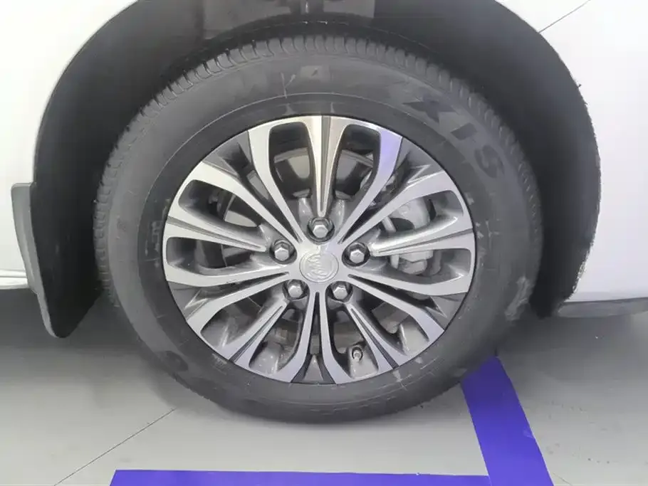Buick GL8 2024 из CN, фото 6