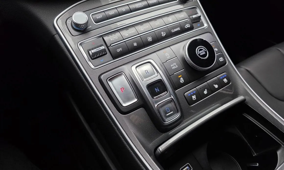 Hyundai Santafe — фото 10