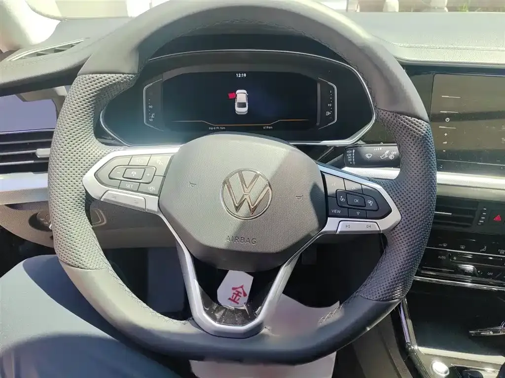 Volkswagen Passat — фото 7