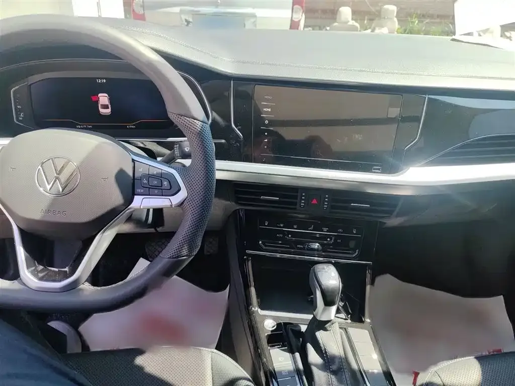 Volkswagen Passat — фото 10
