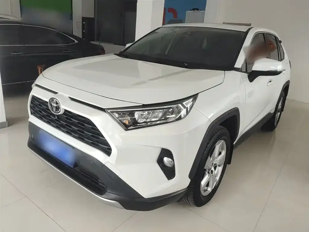 Toyota RAV4 2021 из CN, фото 1