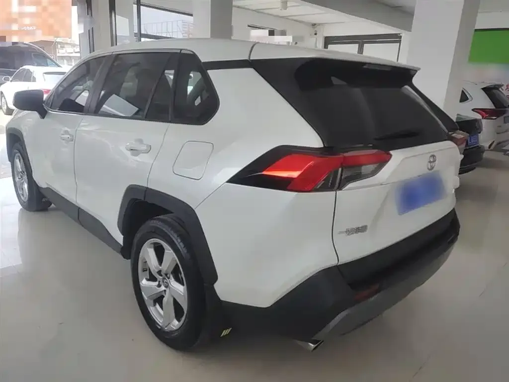 Toyota RAV4 2021 из CN, фото 7