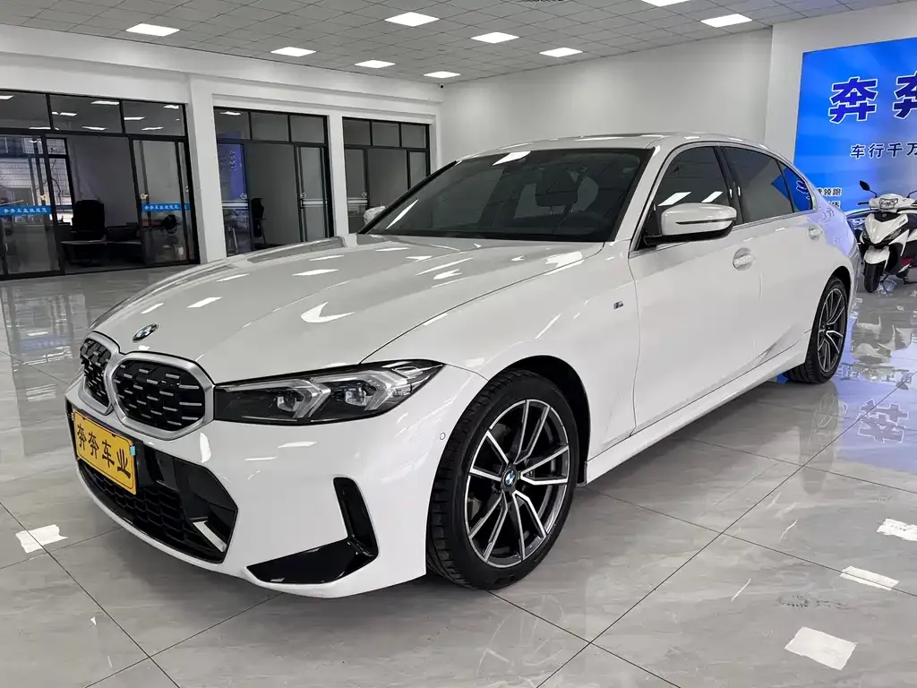 BMW 3 Series 2024 из CN, фото 1