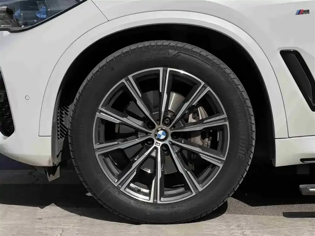 BMW X5 (Import) — фото 3