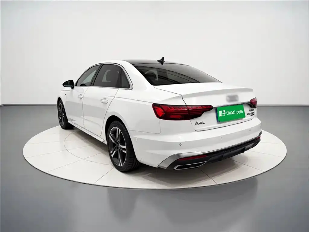 Audi A4L — фото 5
