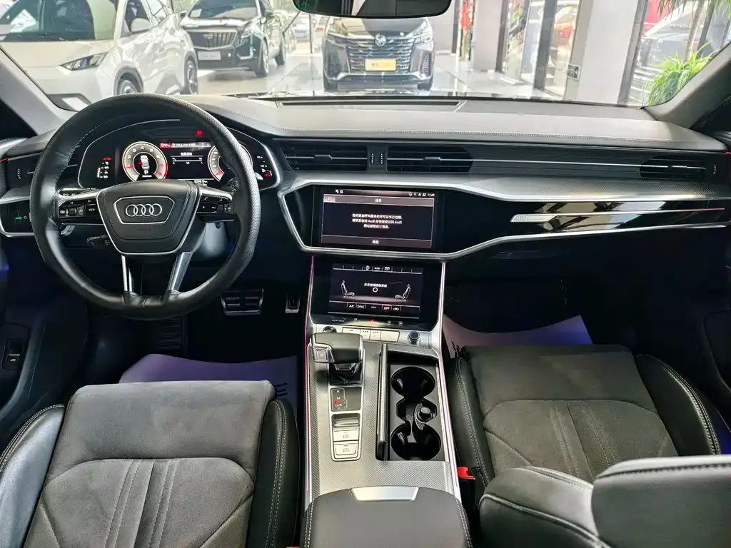 Audi A6L 2023 из CN, фото 9