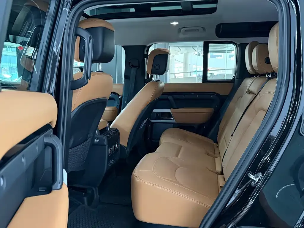 Land Rover Defender — фото 3