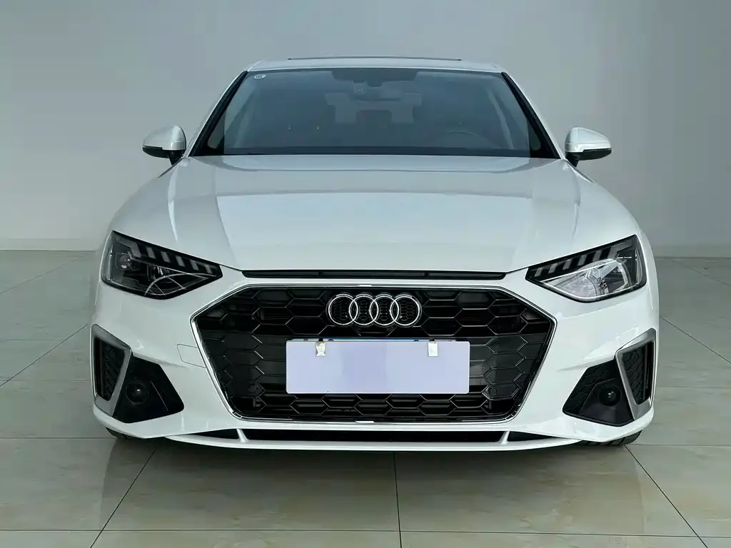 Audi A4L 2024 из CN, фото 3