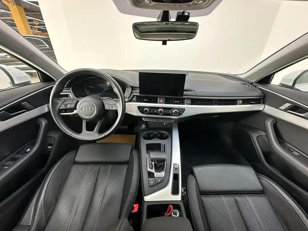 Audi A4L 2024 из CN, фото 7