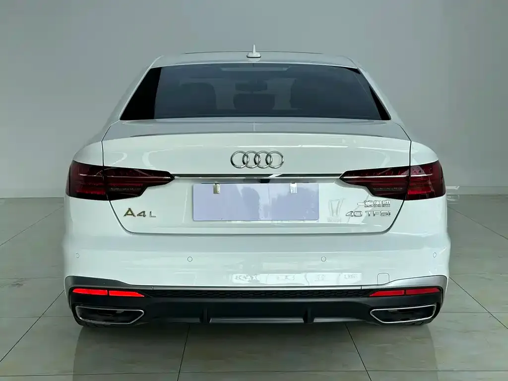 Audi A4L 2024 из CN, фото 9