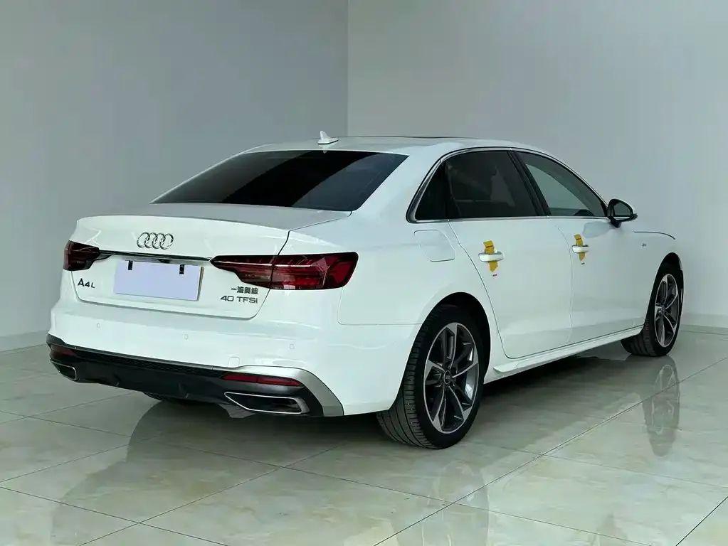 Audi A4L 2024 из CN, фото 10