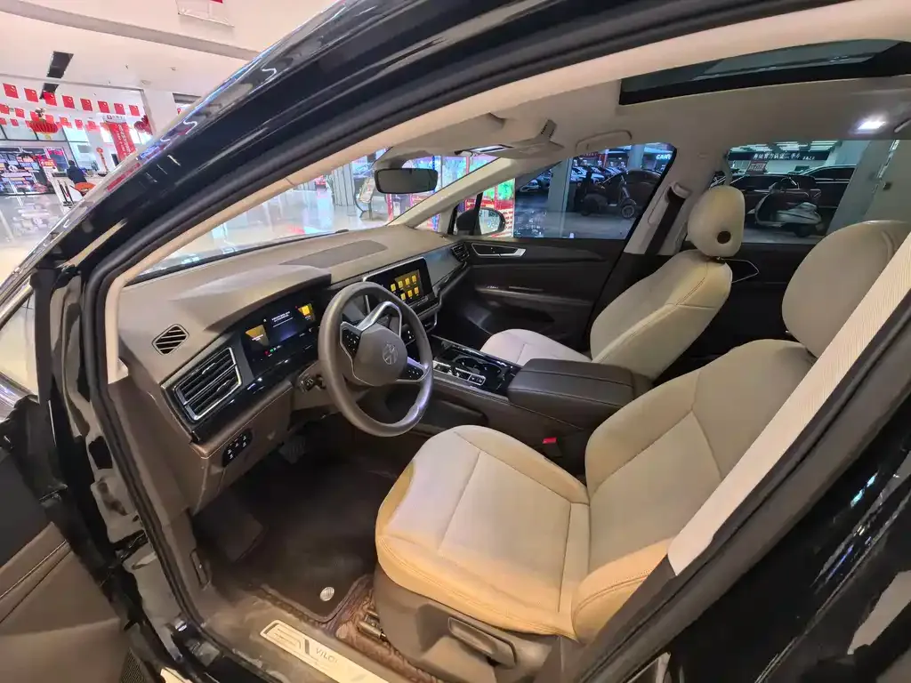 Volkswagen Viloran 2023 из CN, фото 9