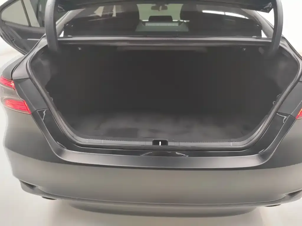 Toyota Camry 2022 из CN, фото 2
