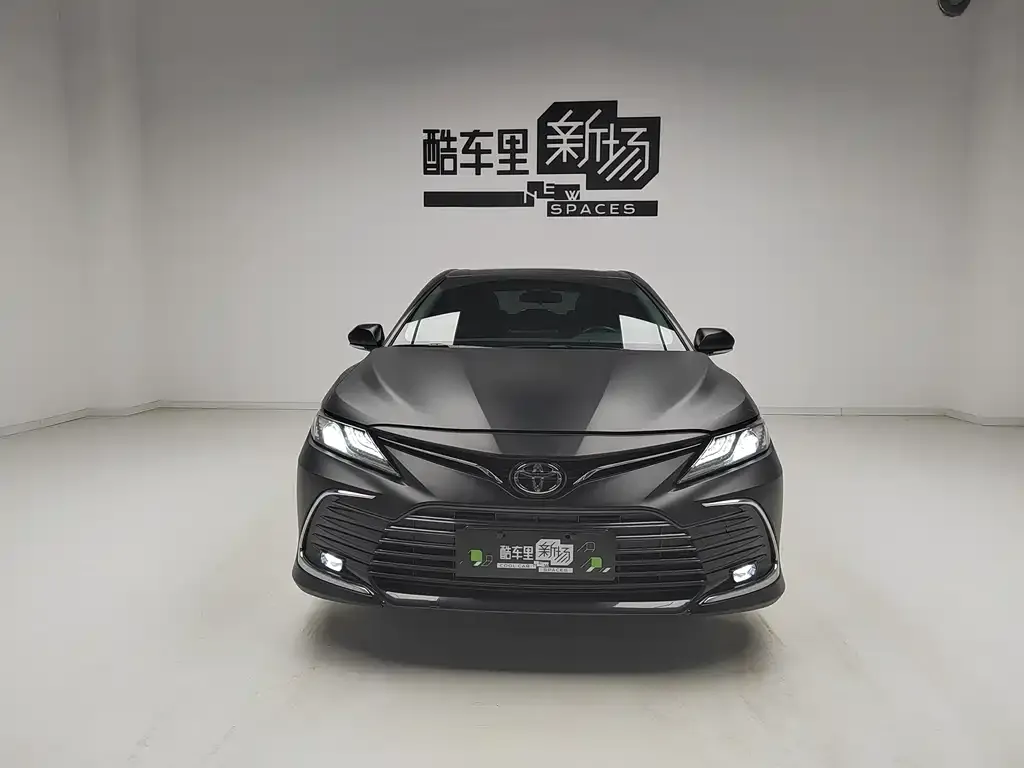 Toyota Camry 2022 из CN, фото 4