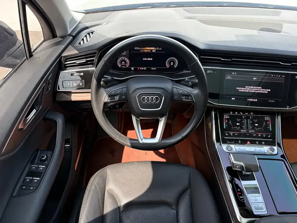 Audi Q7 — фото 3