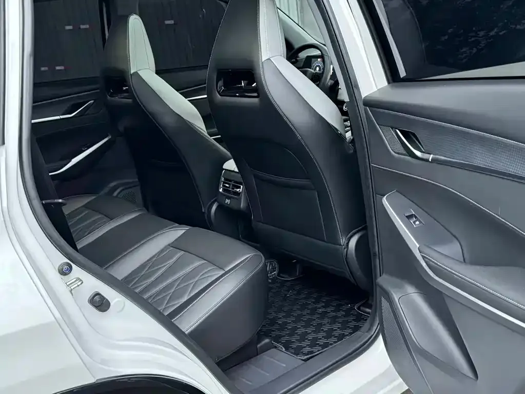 Changan CS75PLUS 2024 из CN, фото 3