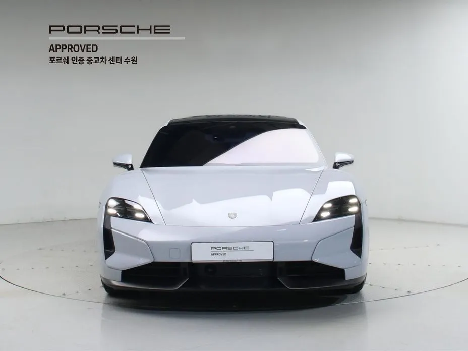 Porsche Taycan 2025 из KR, фото 4