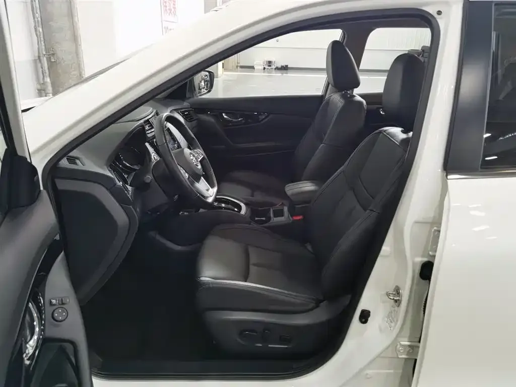 Nissan X-Trail 2024 из CN, фото 8