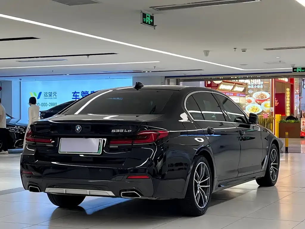 BMW 5 Series New Energy — фото 4