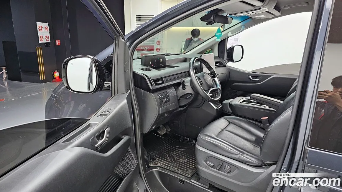 Hyundai Staria 2023 из KR, фото 7