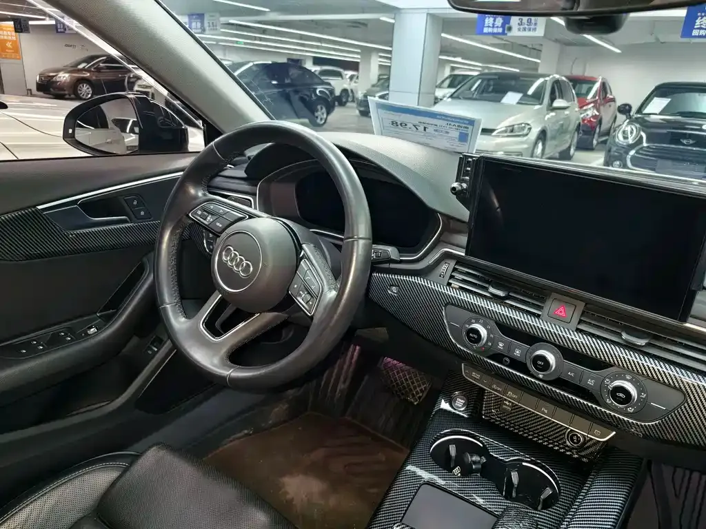 Audi A4L 2023 из CN, фото 8