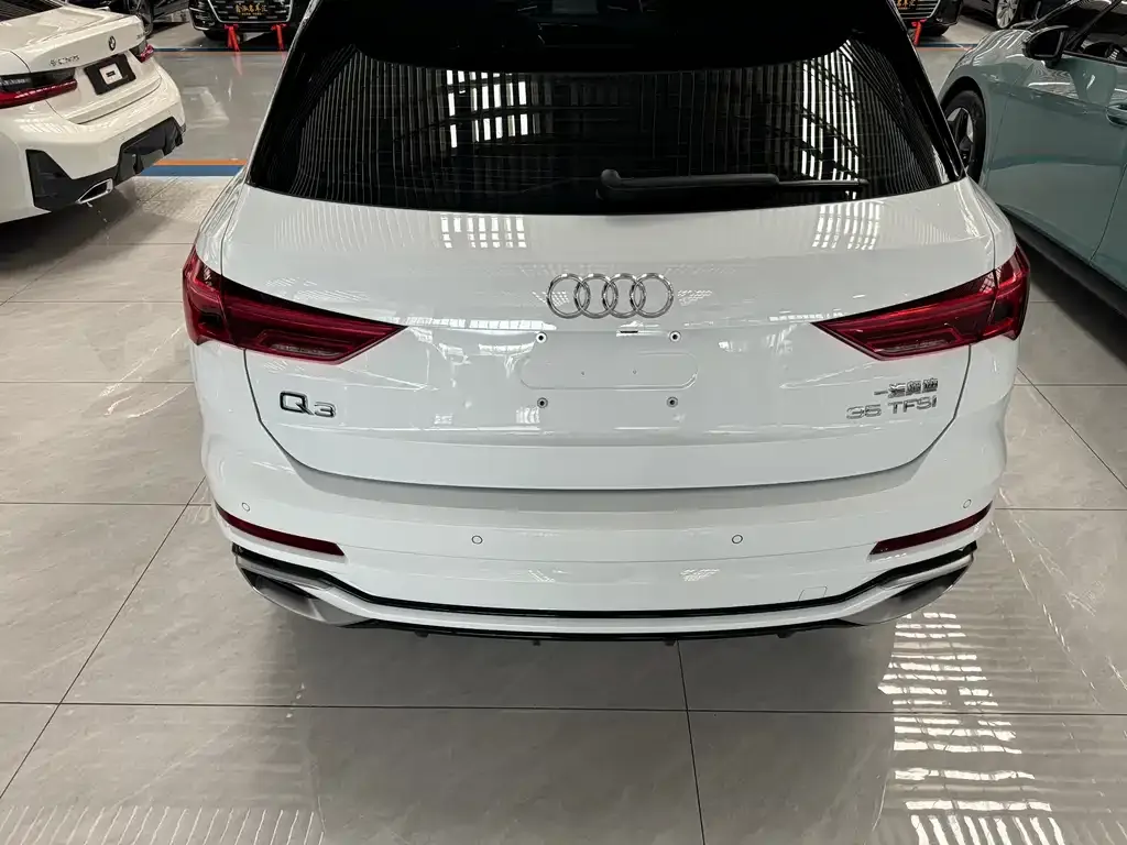 Audi Q3 — фото 8