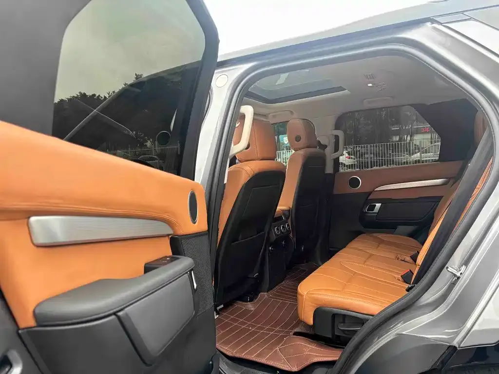 Land Rover Discovery 2021 из CN, фото 2