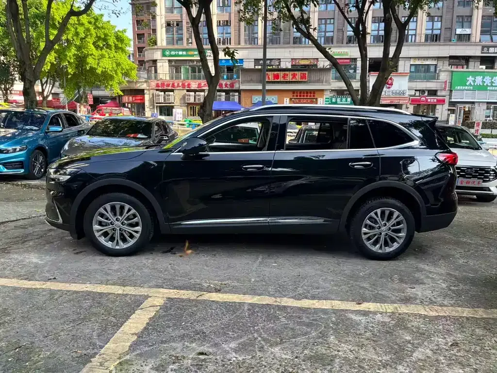 Buick Envision Plus — фото 10