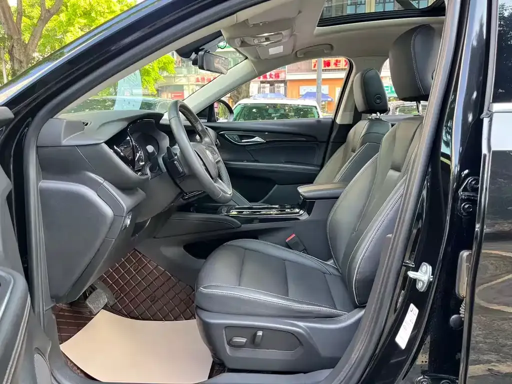 Buick Envision Plus — фото 5