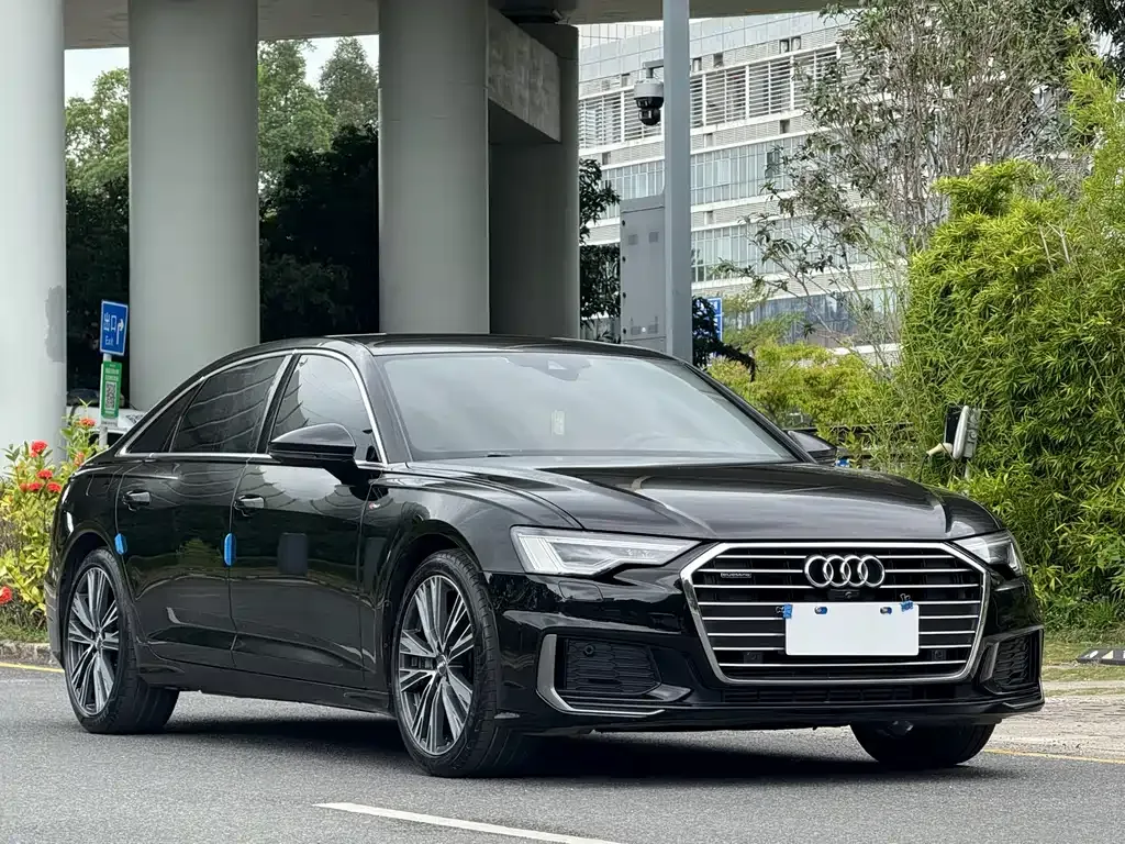 Audi A6L — фото 8