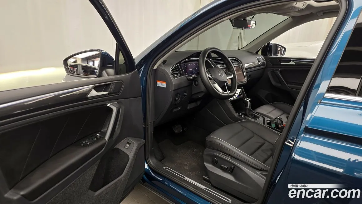 Volkswagen Tiguan — фото 6