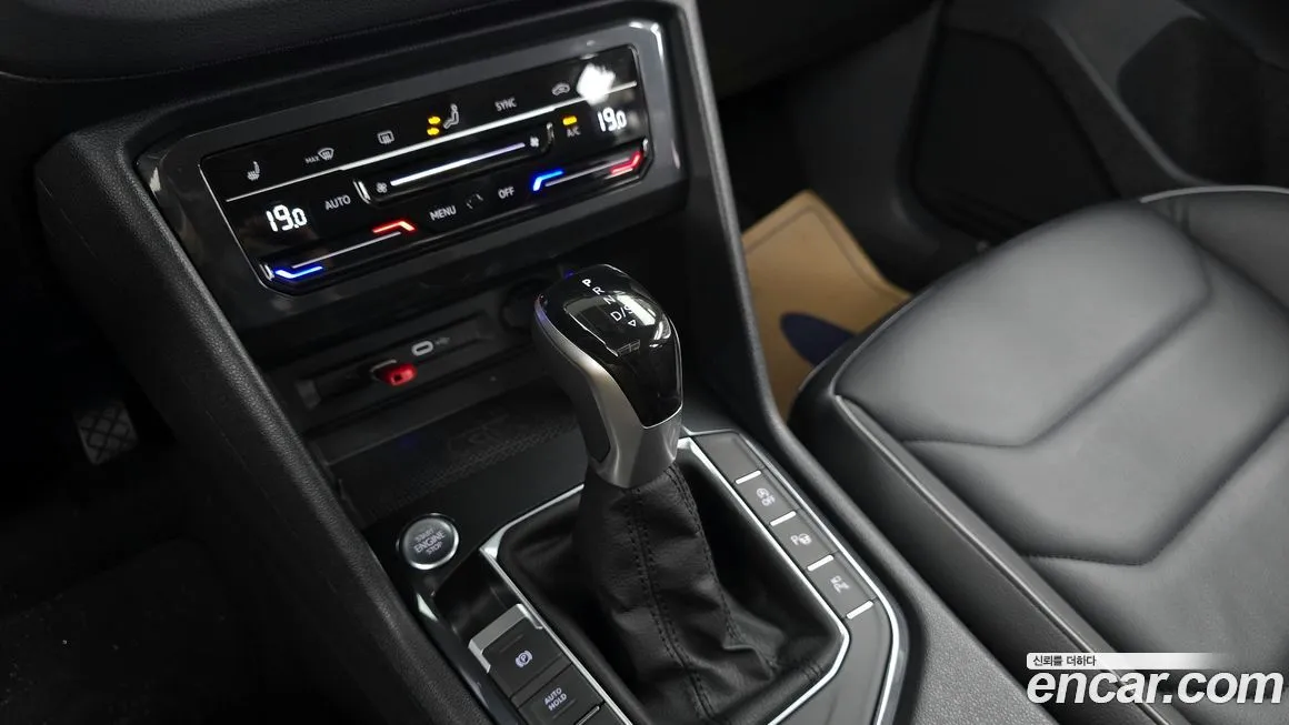 Volkswagen Tiguan — фото 5