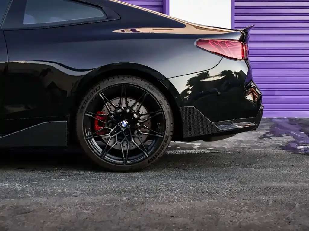 BMW M4 — фото 4