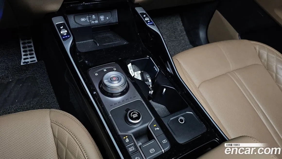 Kia Sorento — фото 7