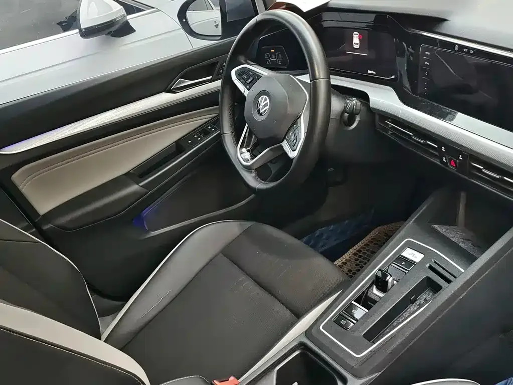 Volkswagen Golf 2022 из CN, фото 6