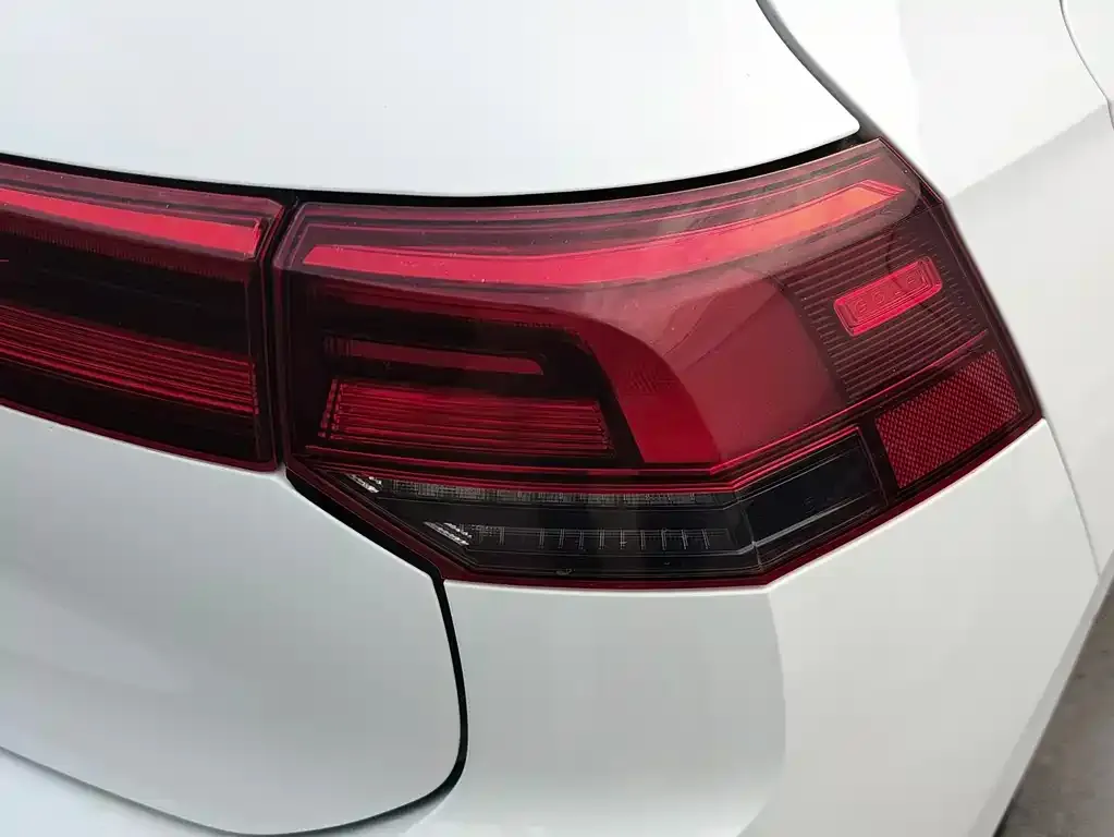 Volkswagen Golf 2022 из CN, фото 3