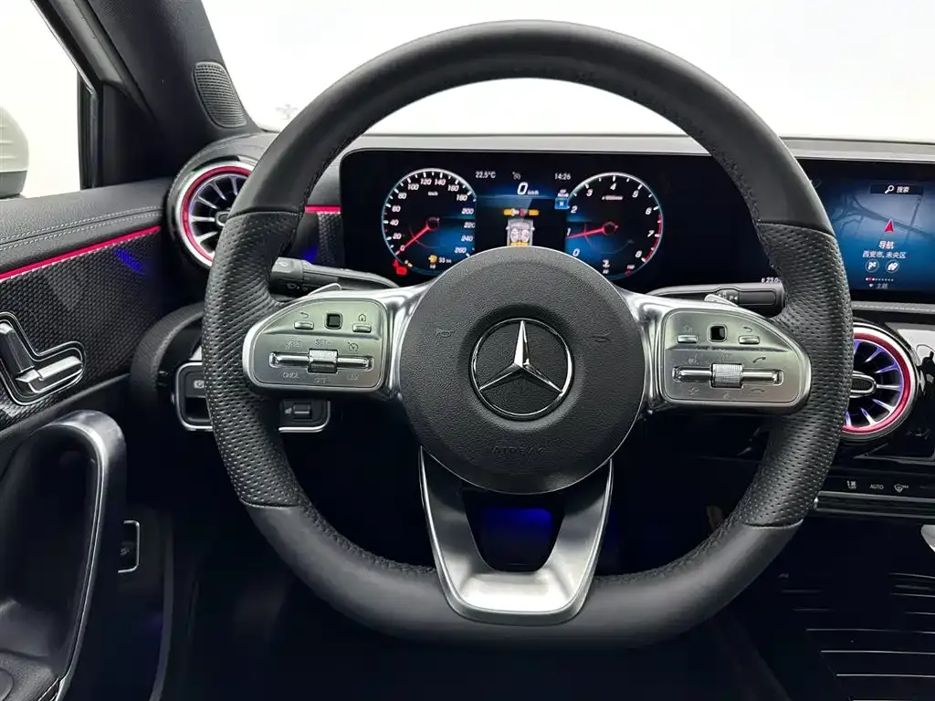 Mercedes-Benz A-Class — фото 7