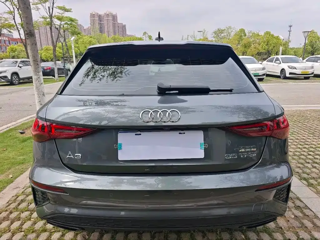 Audi A3 2023 из CN, фото 4