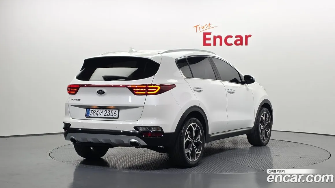 Kia Sportage — фото 6
