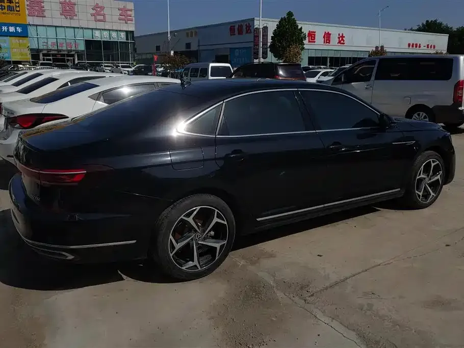 Volkswagen Passat — фото 2