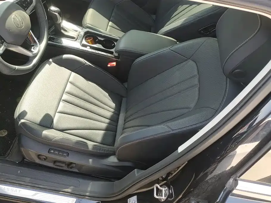 Volkswagen Passat — фото 4