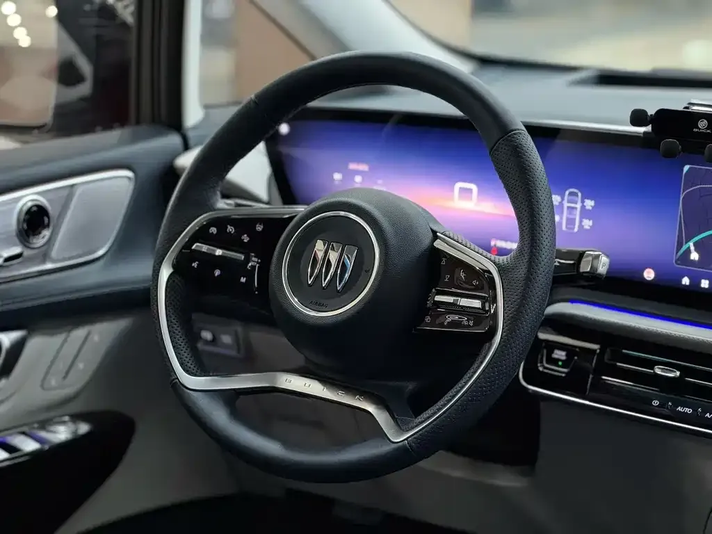 Buick Century 2025 из CN, фото 8